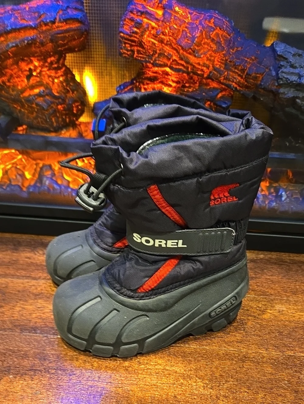 Sorel Kids Black and Red Winter Boots 9